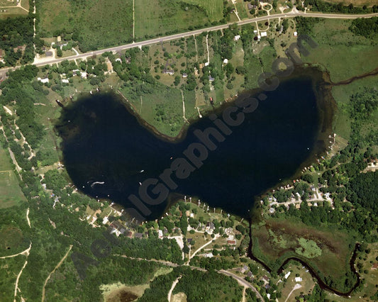 Aerial image of [1488] Wolf Lake in Lenawee, MI with No frame