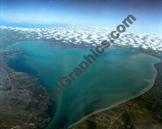 Aerial image of [1808] Lake Saint Clair with No frame