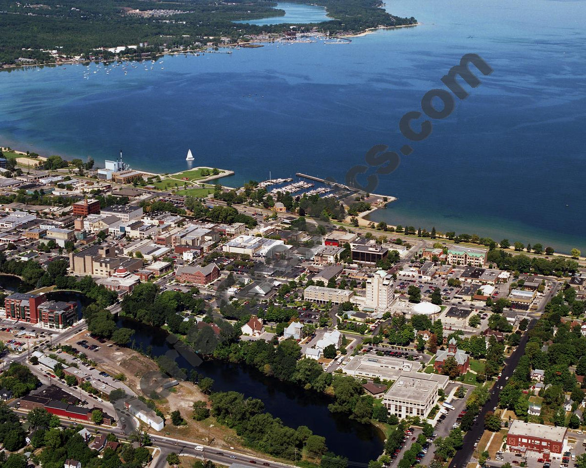 Aerial image of [2610] Traverse City with No frame