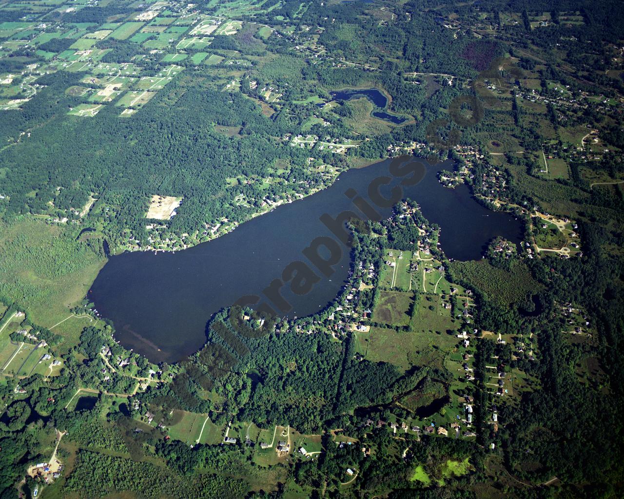 Aerial image of [2971] Big Lake in Oakland, MI with No frame