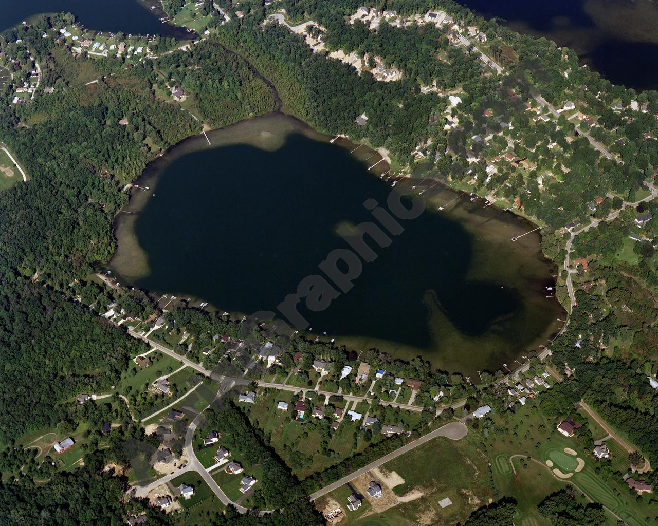 Aerial image of [2989] Maxfield Lake in Livingston, MI with Canvas Wrap frame