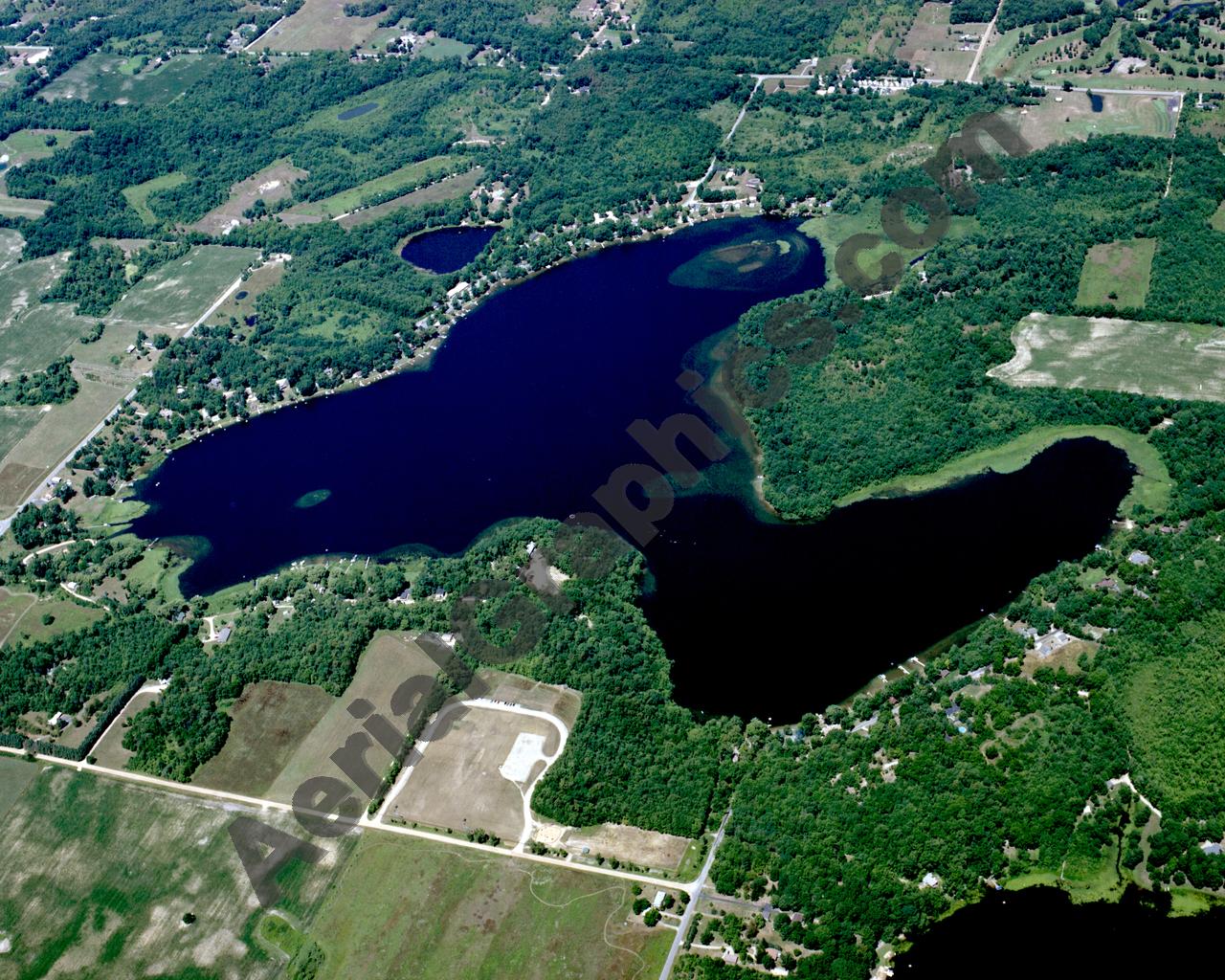 Aerial image of [3589] Eagle Lake in Allegan, MI with No frame