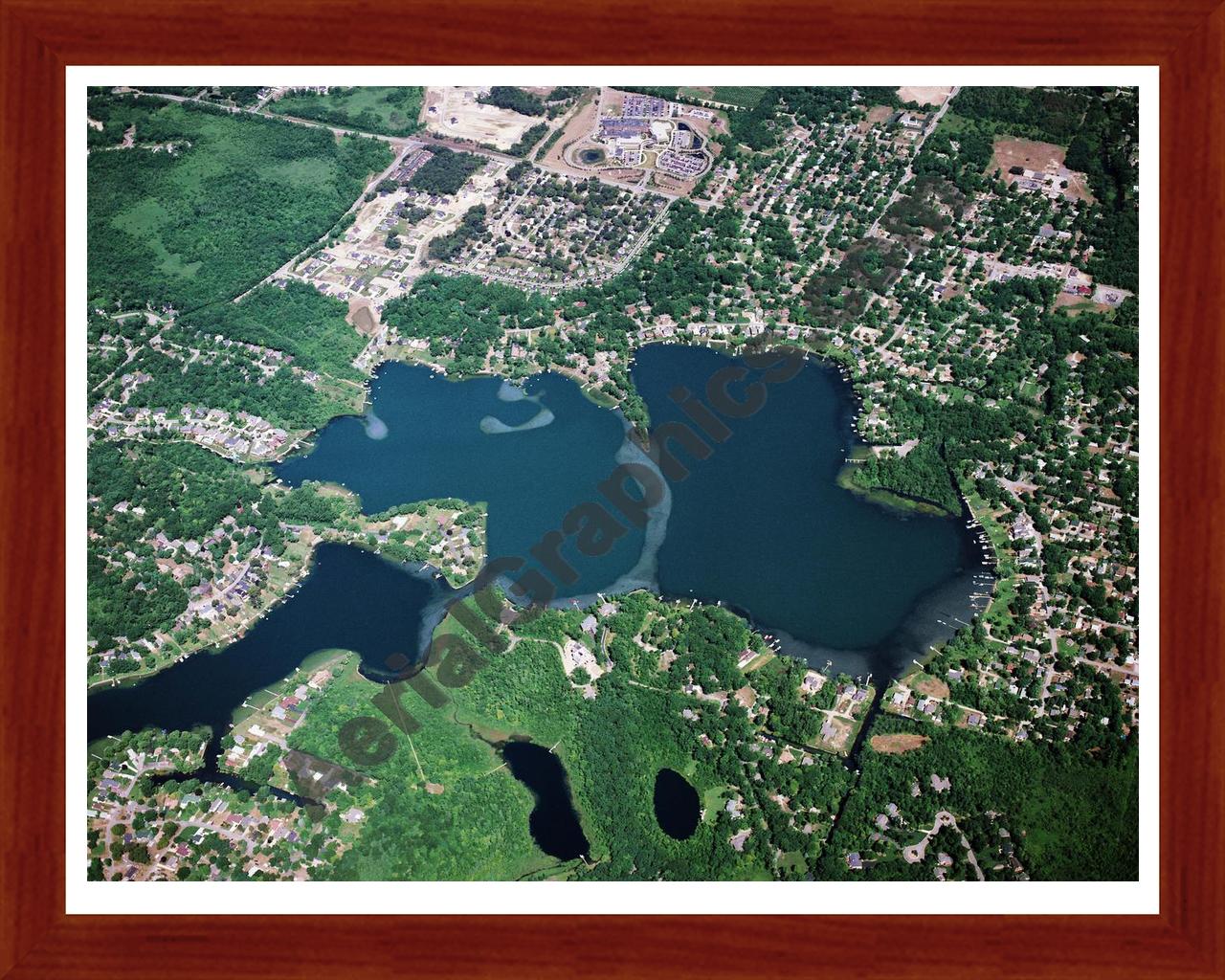 Aerial image of [3593] North Commerce Lake in Oakland, MI with Cherry Wood frame