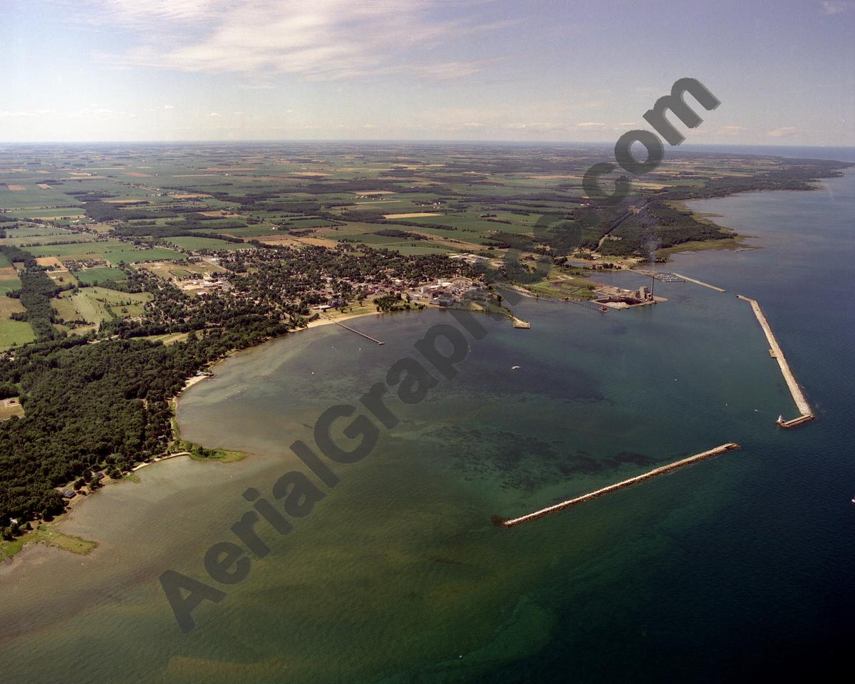 Aerial image of [3601] Harbor Beach, looking North with No frame