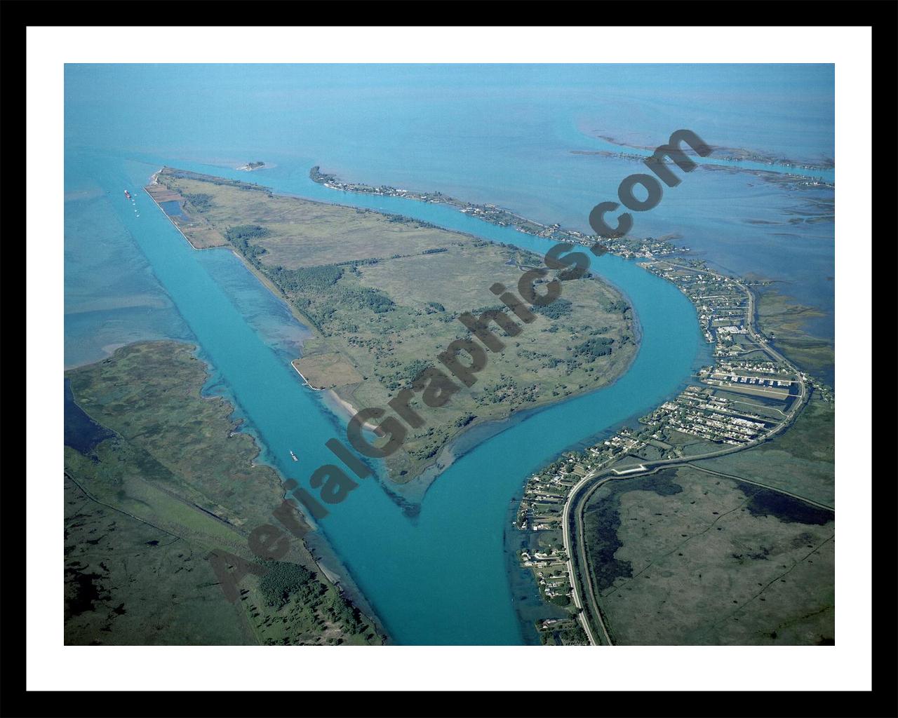 Aerial image of [3658] Seaway Island with Black Metal frame