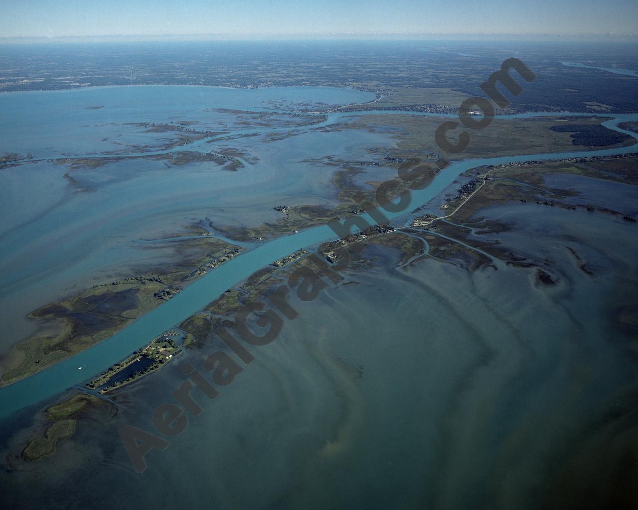 Aerial image of [3660] Middle Channel with Canvas Wrap frame