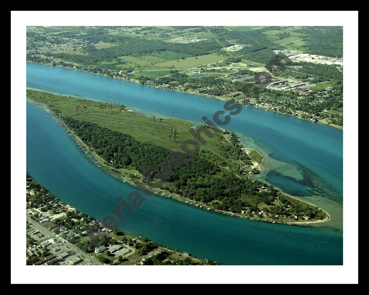 Aerial image of [3661] Stag Island with Black Metal frame