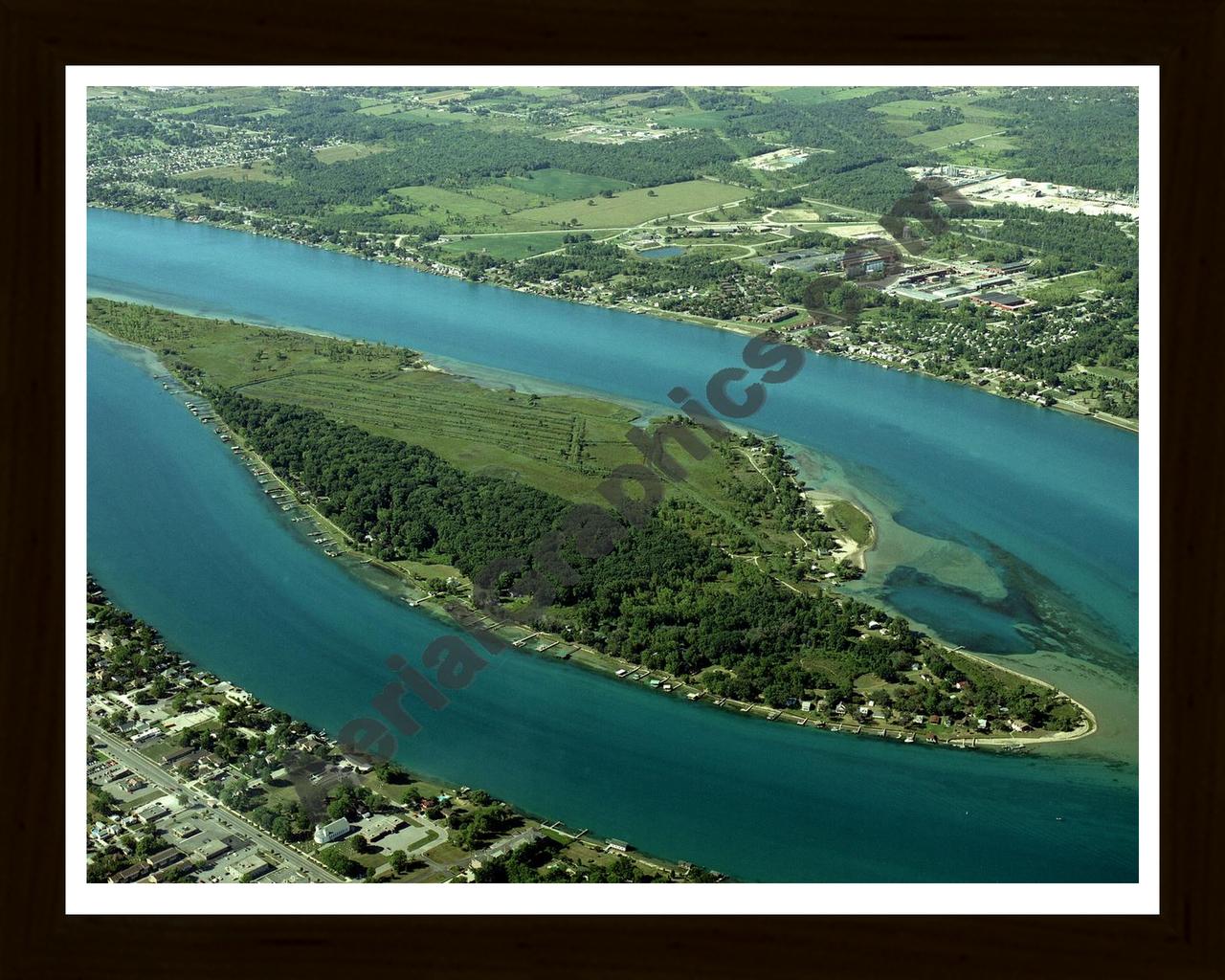 Aerial image of [3661] Stag Island with Black Wood frame