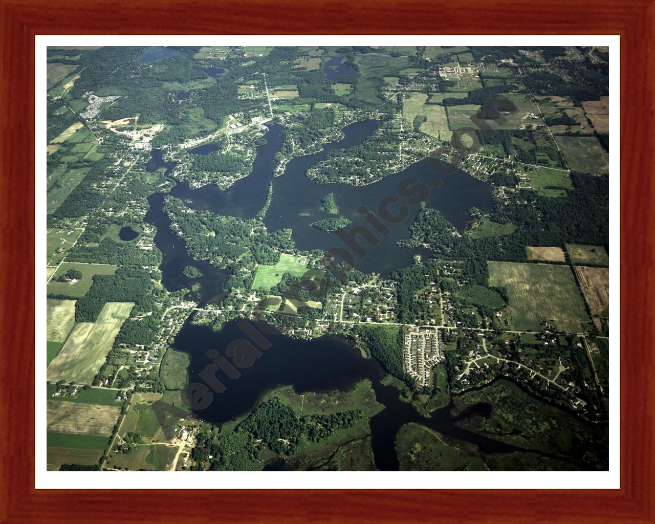 Aerial image of [3902] Lobdell Lake & Bennet Lake  in Genesee, MI with Cherry Wood frame