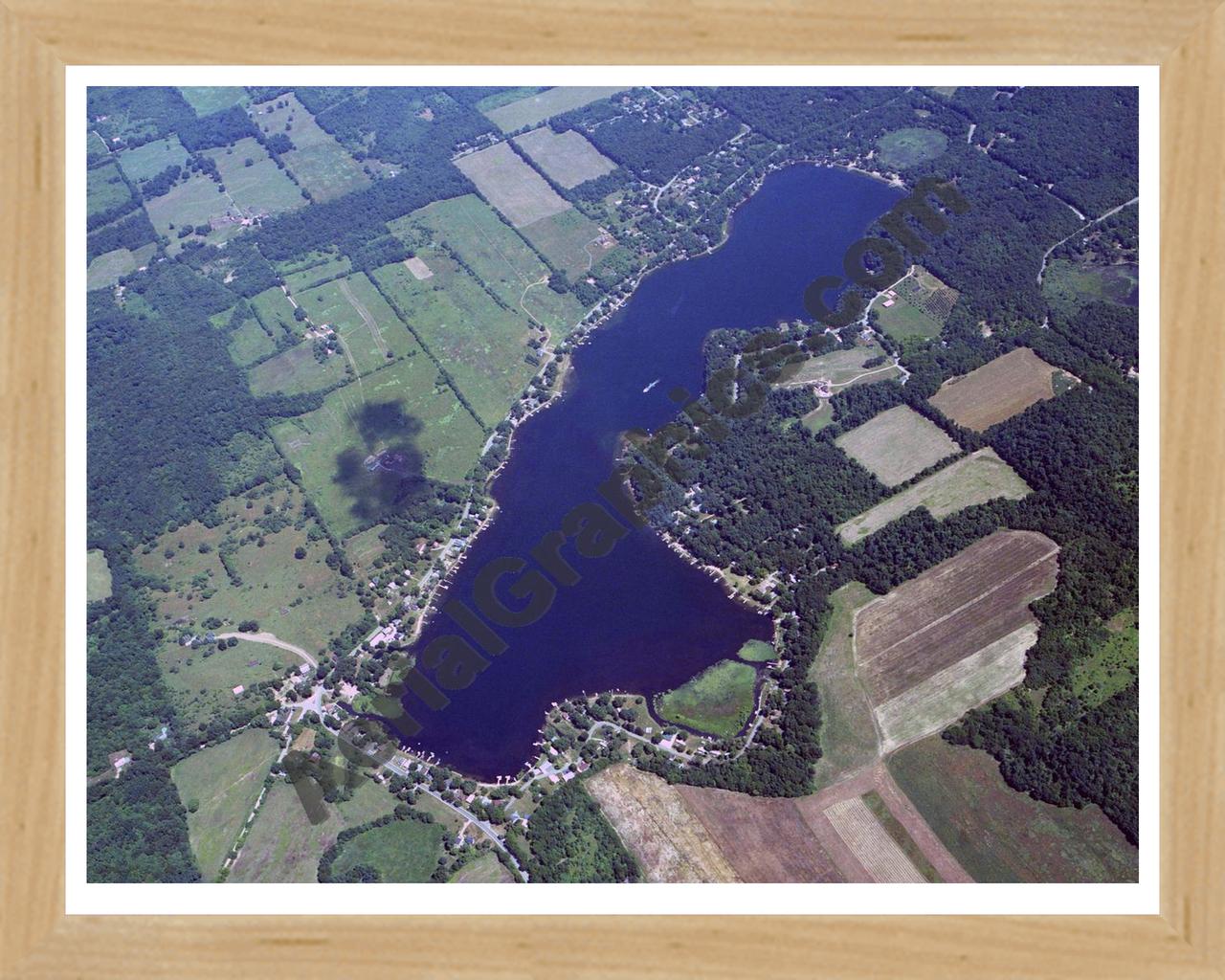 Aerial image of [3909] Long Lake in St Joseph, MI with Natural Wood frame