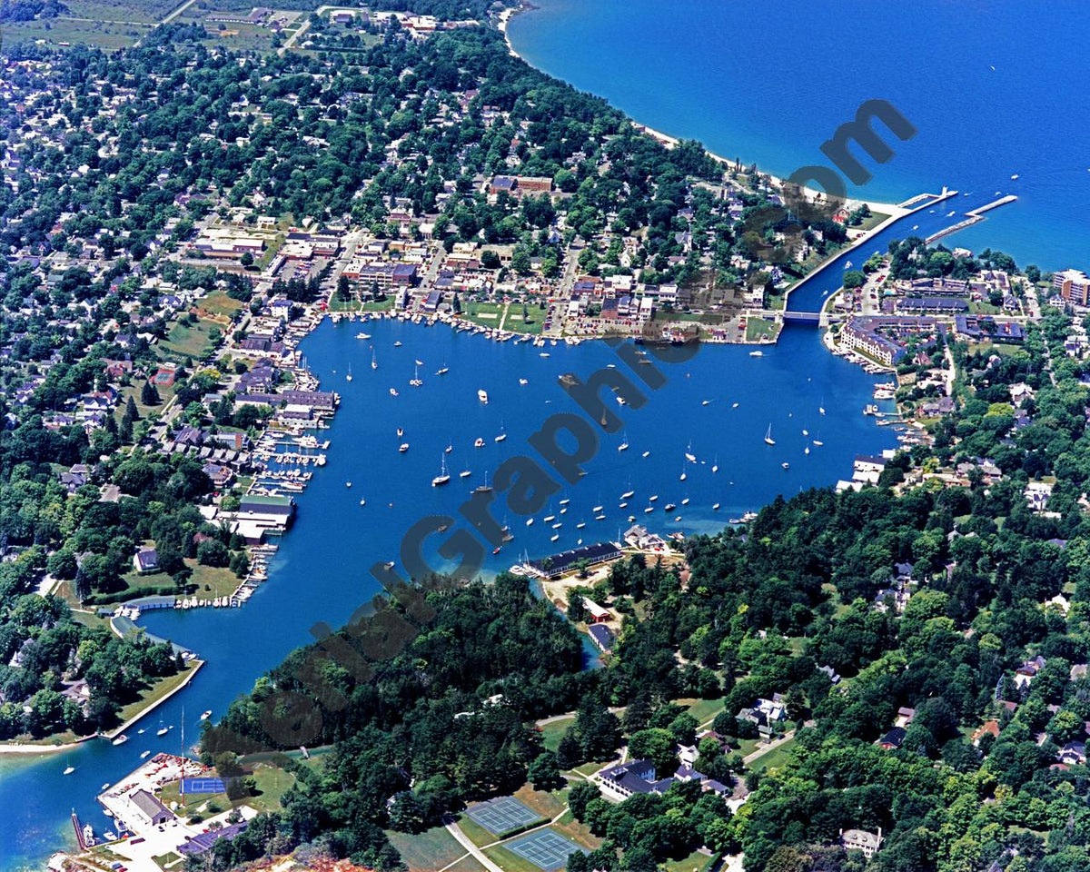 Aerial image of [3946] Round Lake Charlevoix in Charlevoix, MI with No frame