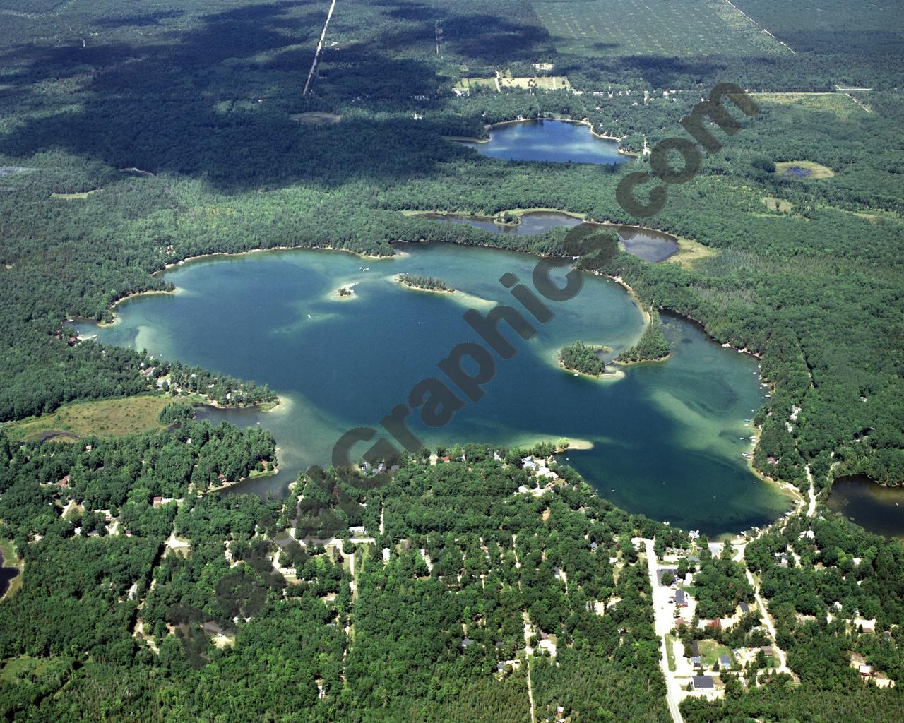 Aerial image of [3975] Clear Lake in Ogemaw, MI with No frame