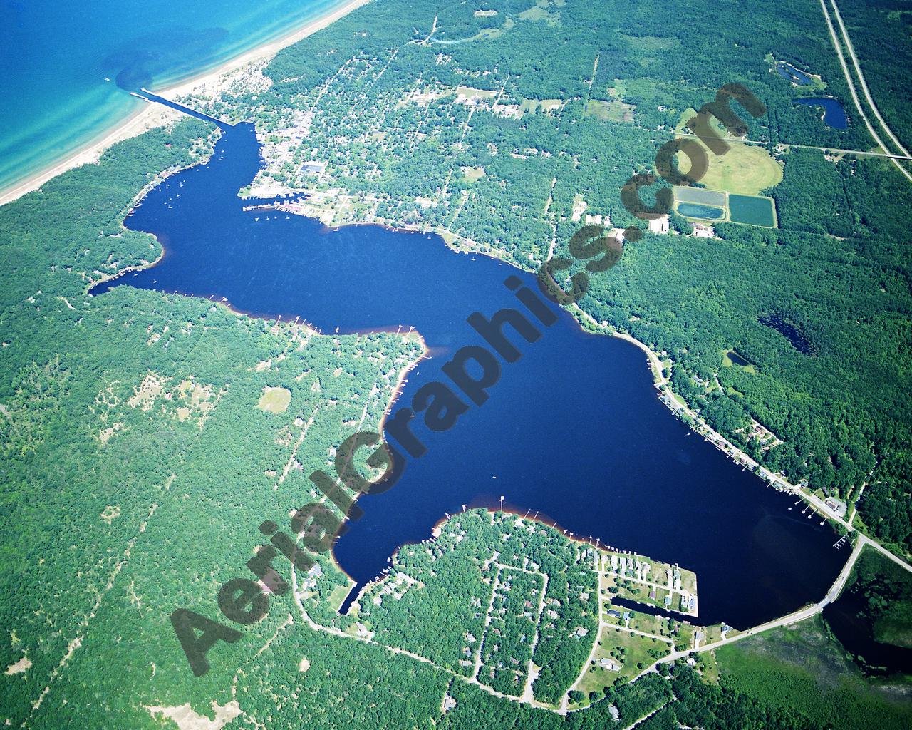 Aerial image of [4196] Pentwater Lake in Oceana, MI with No frame