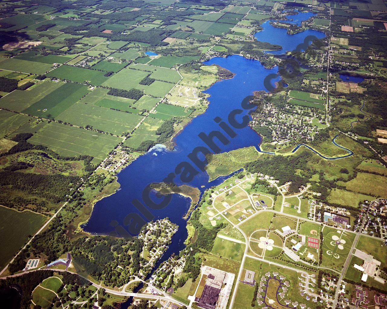 Aerial image of [4259] Chain O'Lakes with Canvas Wrap frame