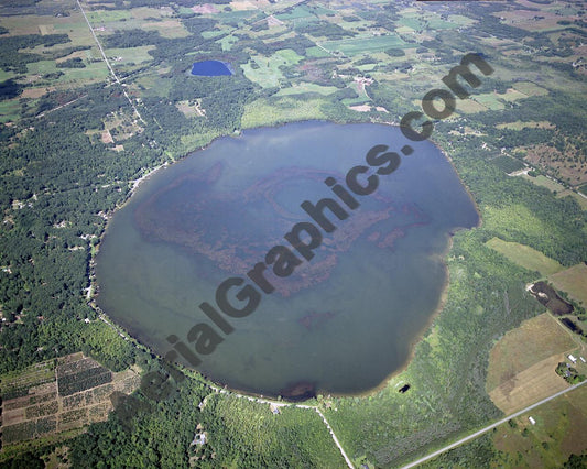 Aerial image of [4283] Round Lake in Mason, MI with No frame