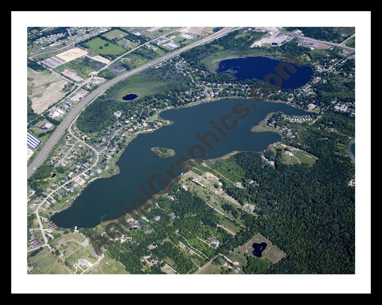 Aerial image of [4671] Long Lake in Livingston, MI with Black Metal frame