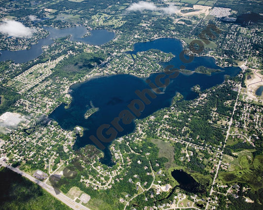 Aerial image of [4687] White Lake in Oakland, MI with No frame