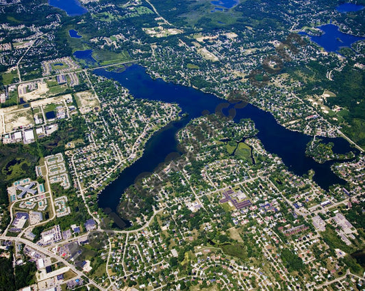 Aerial image of [4690] Wolverine Lake in Oakland, MI with No frame