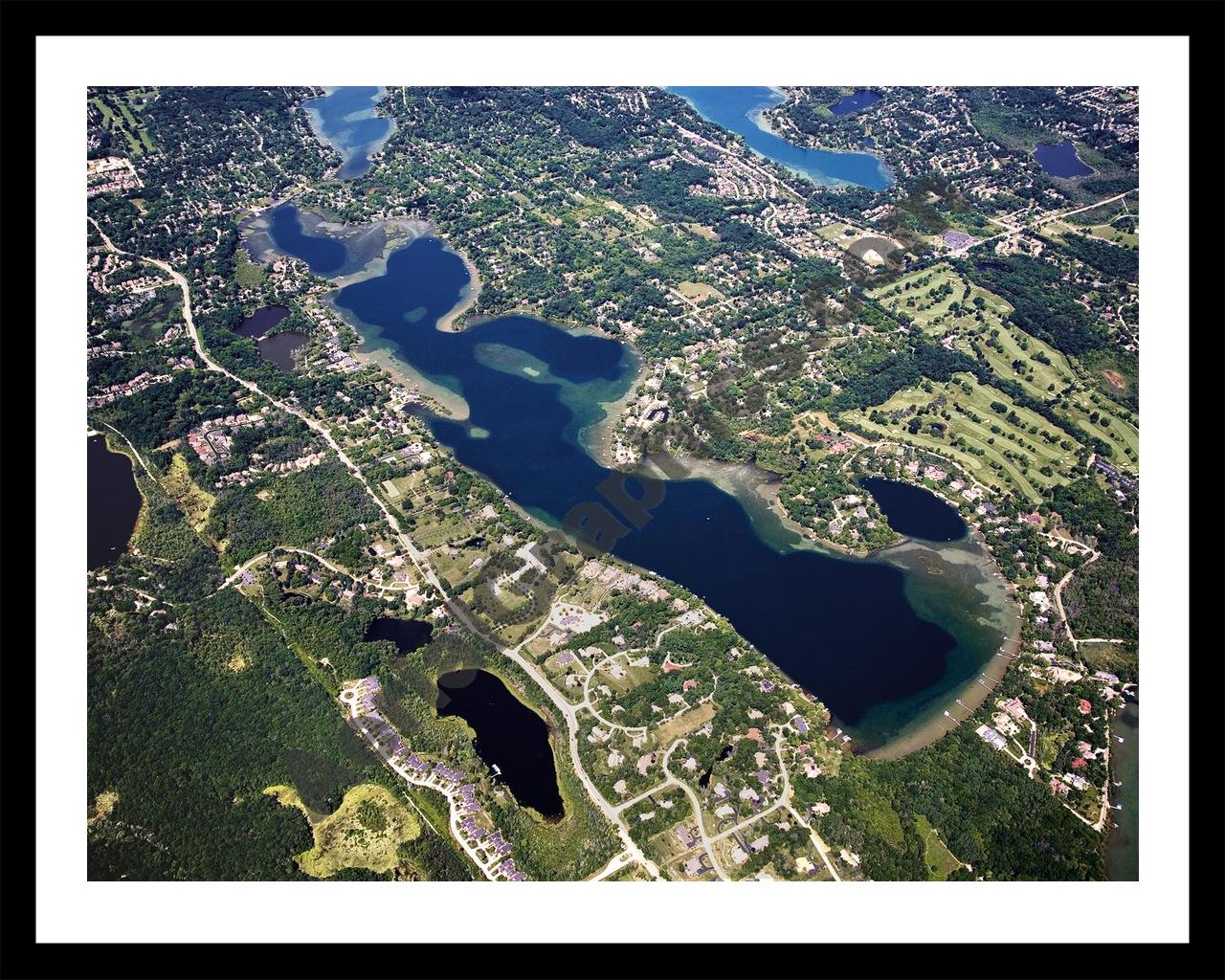 Aerial image of [4694] Upper Straits Lake in Oakland, MI with Black Metal frame