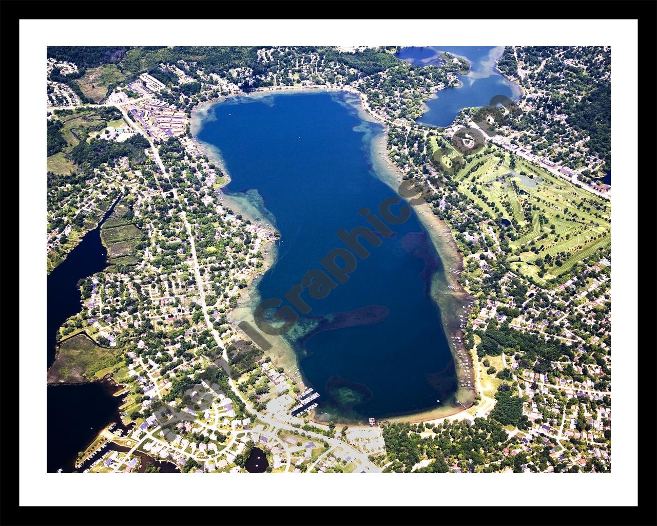 Aerial image of [4702] Elizabeth Lake in Oakland, MI with Black Metal frame