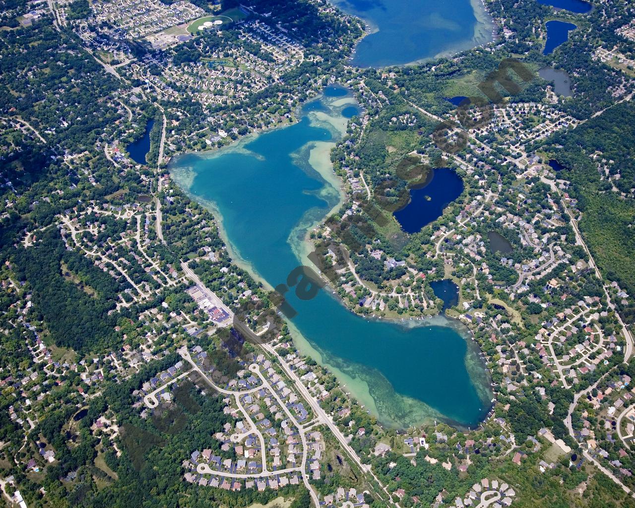 Aerial image of [4713] Green Lake in Oakland, MI with Canvas Wrap frame