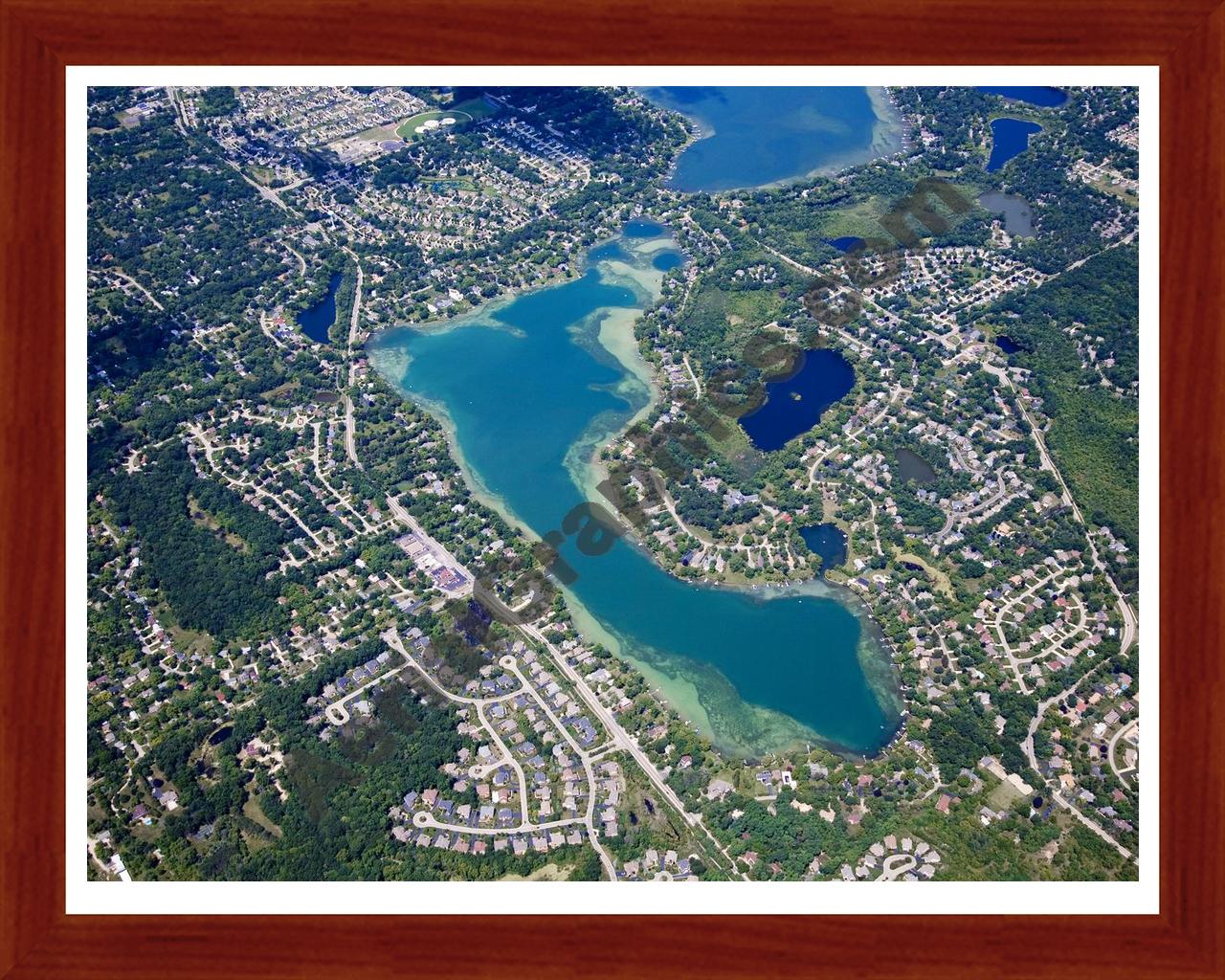 Aerial image of [4713] Green Lake in Oakland, MI with Cherry Wood frame