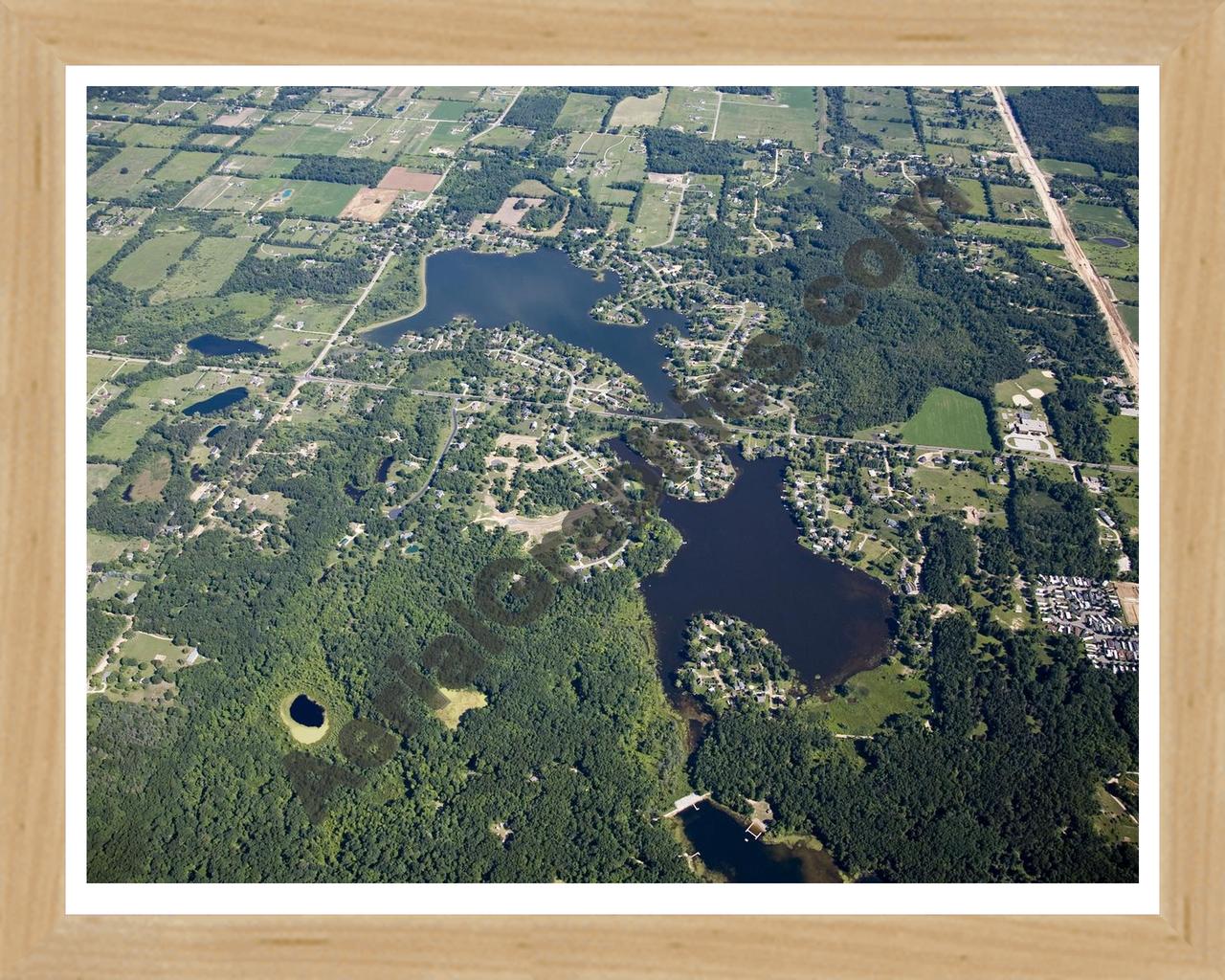 Aerial image of [4721] Lake Metamora & Merritt Lake in Lapeer, MI with Natural Wood frame