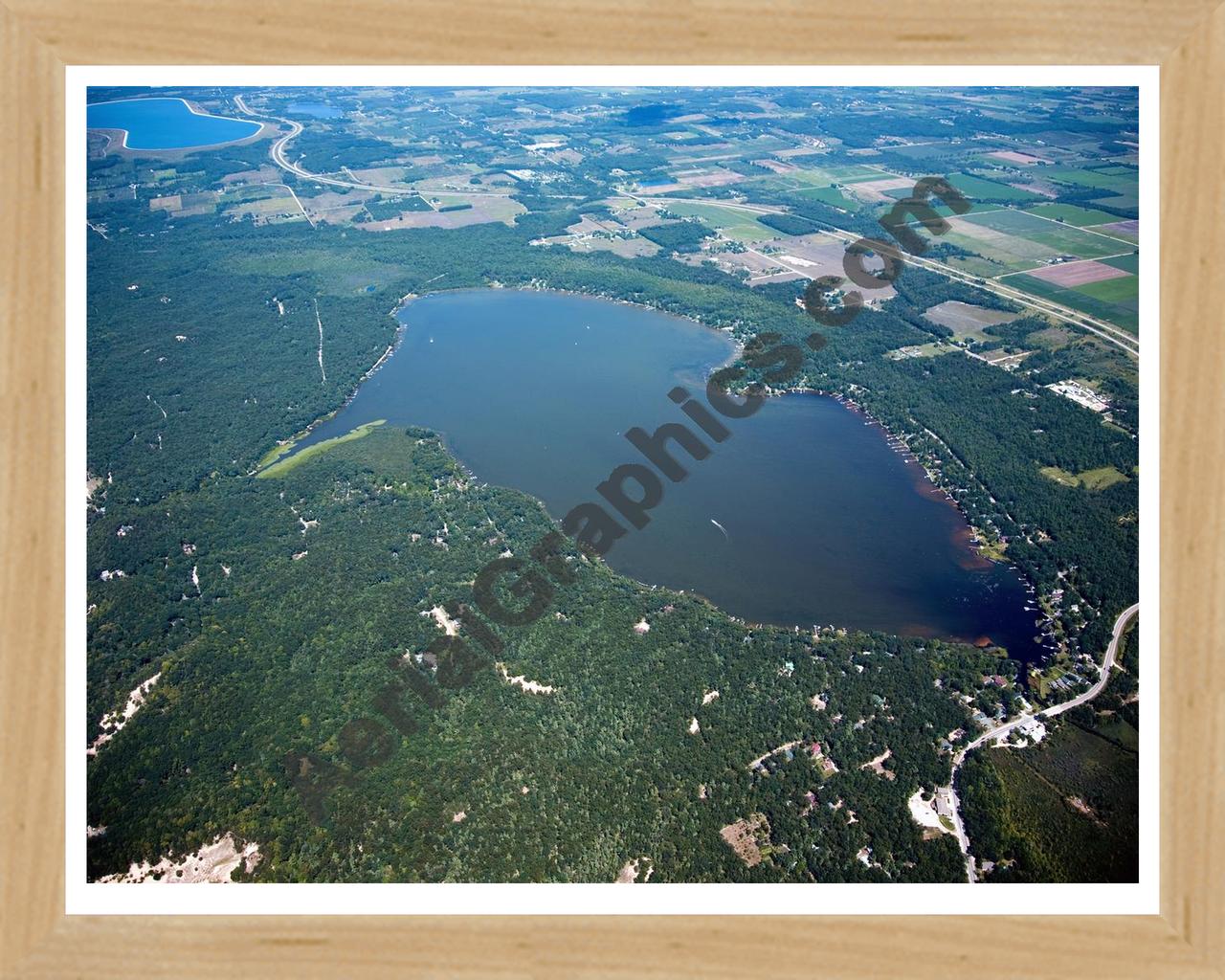 Aerial image of [4745] Bass Lake in Mason, MI with Natural Wood frame