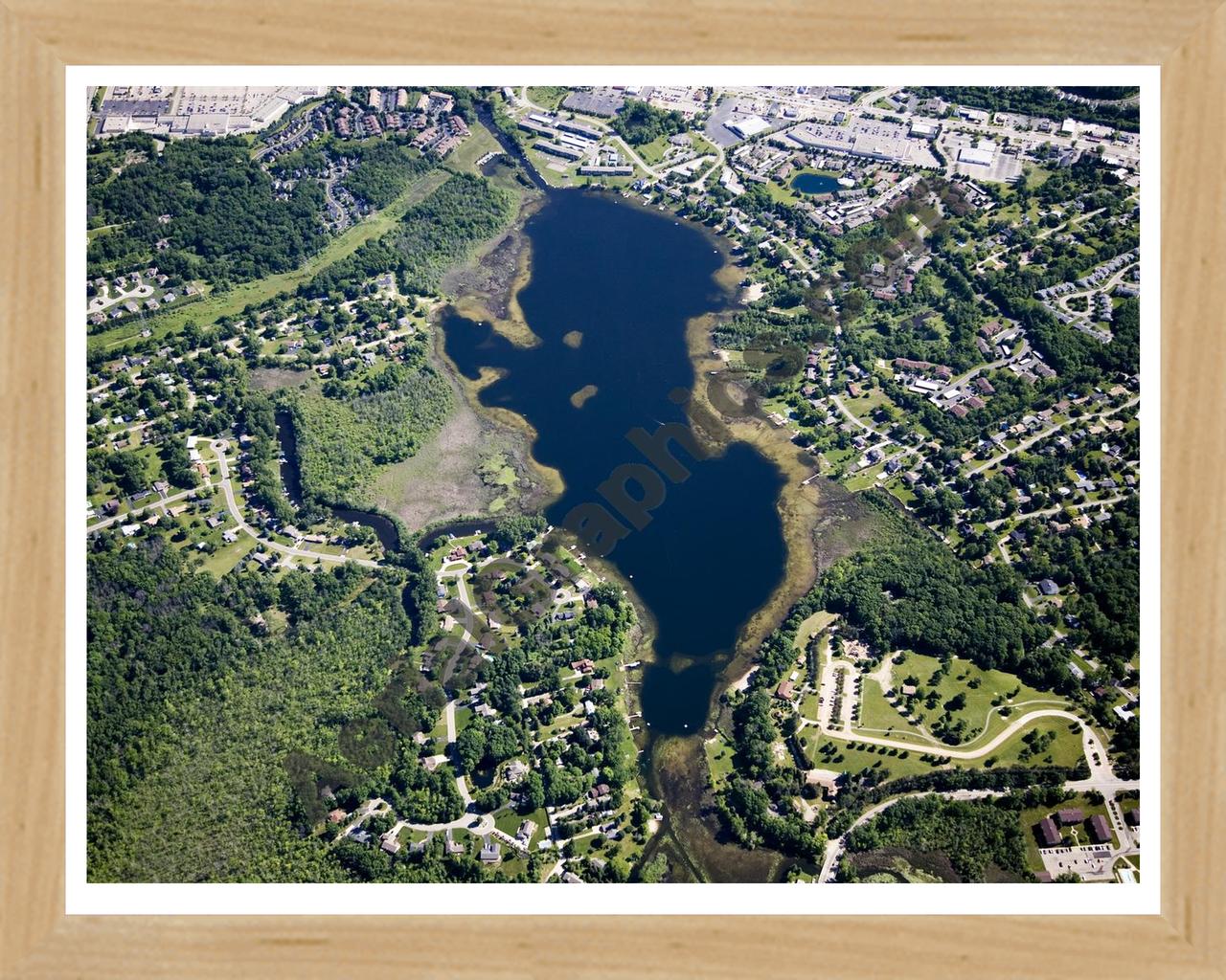 Aerial image of [4963] Green Lake in Oakland, MI with Natural Wood frame