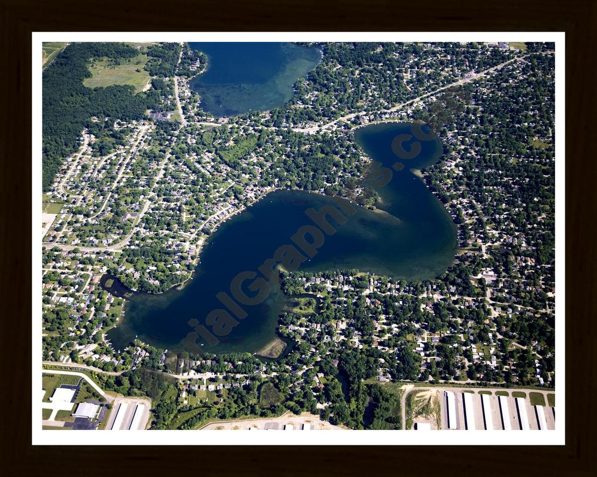 Aerial image of [4965] Williams Lake in Oakland, MI with Black Wood frame