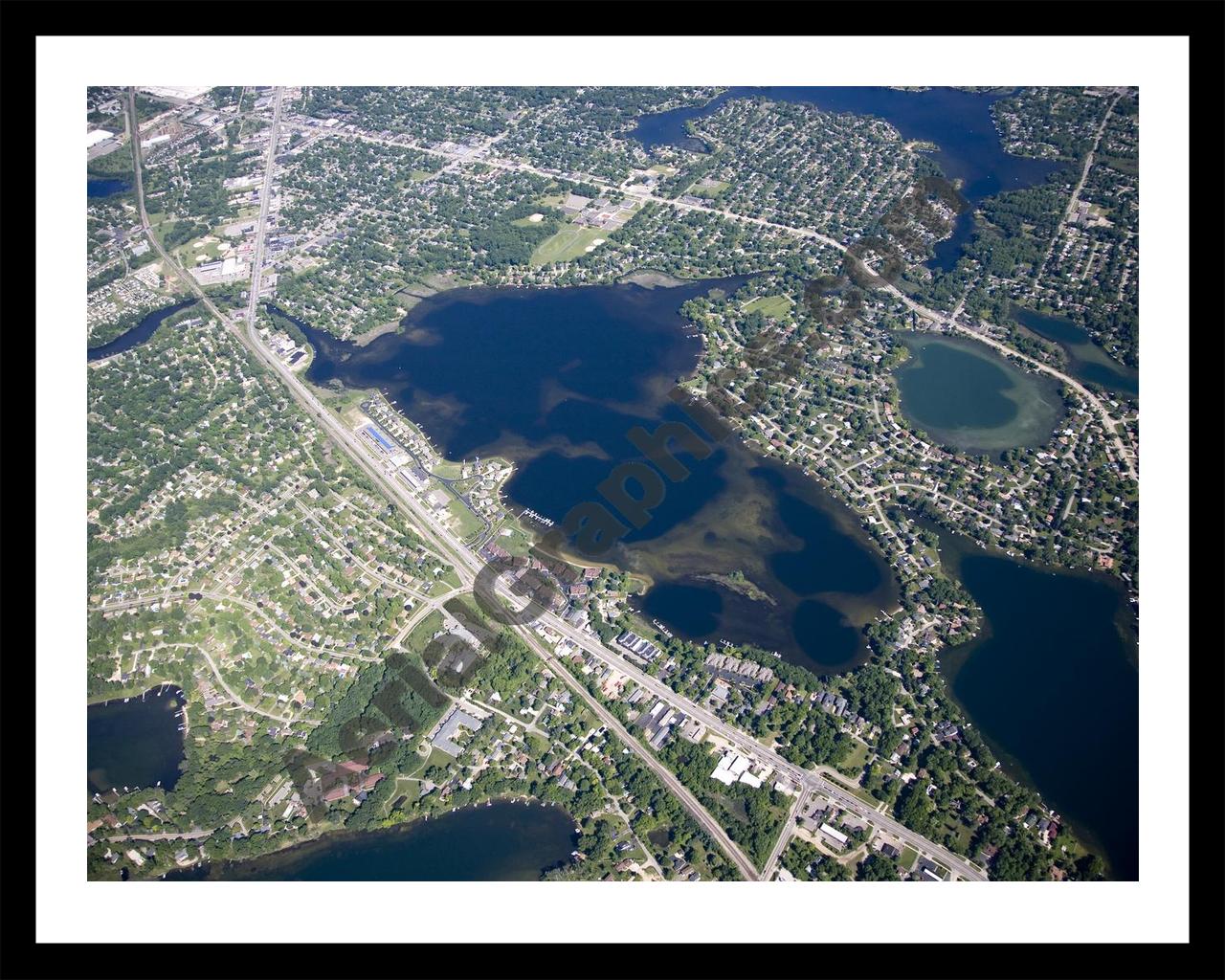 Aerial image of [4969] Loon Lake in Oakland, MI with Black Metal frame