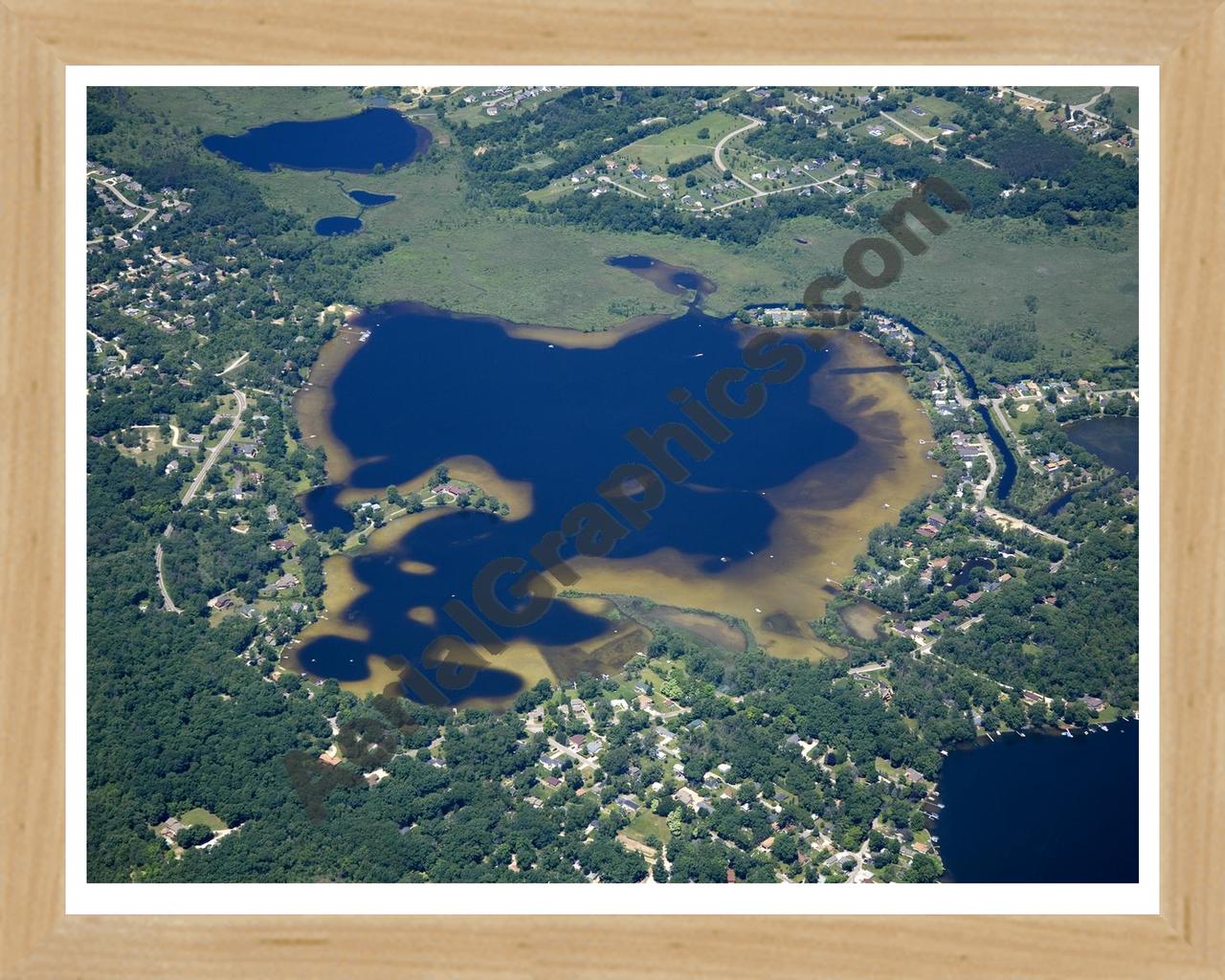 Aerial image of [4981] Bass Lake in Livingston, MI with Natural Wood frame