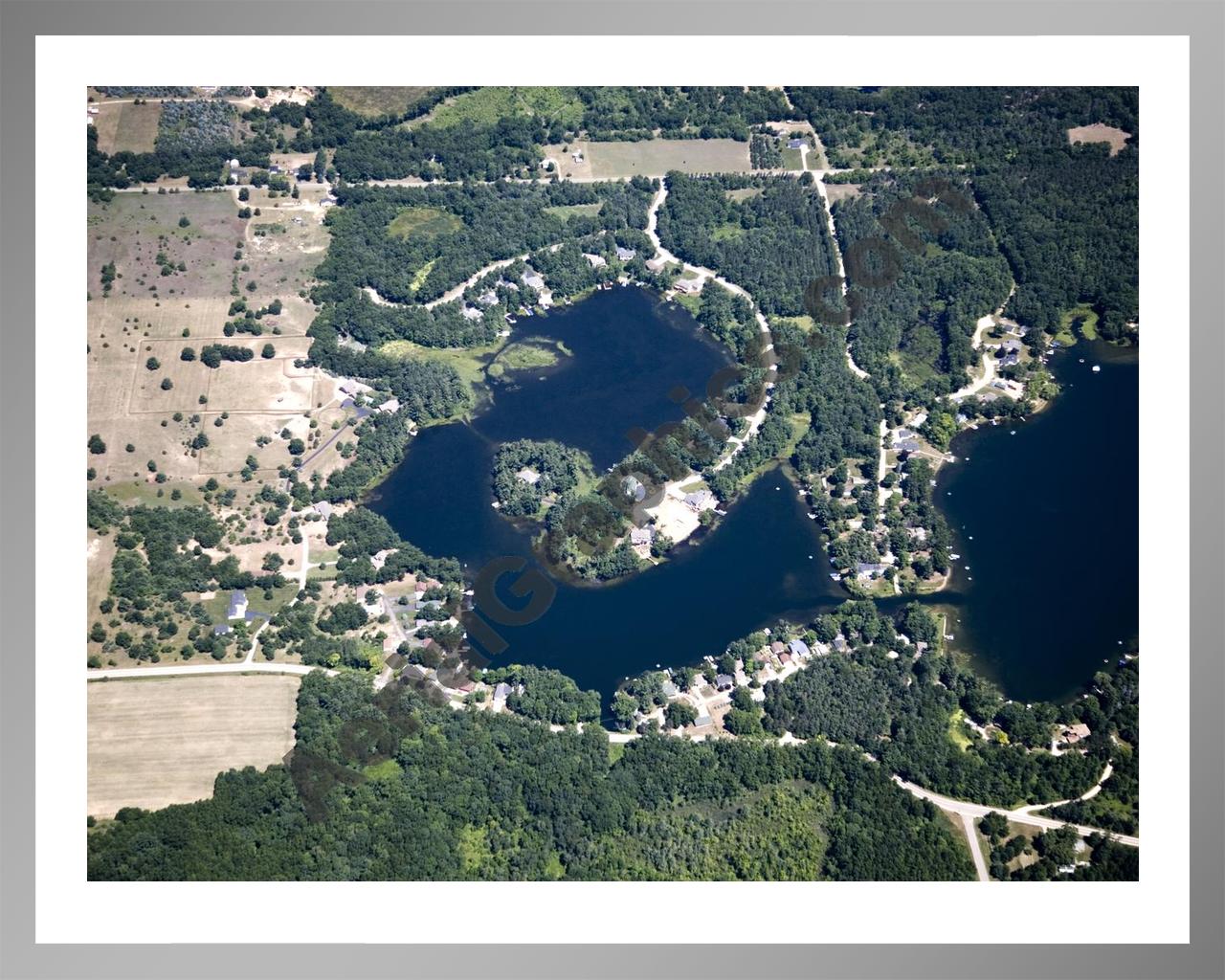 Aerial image of [5013] Horseshoe Lake in Kent, MI with Silver Metal frame