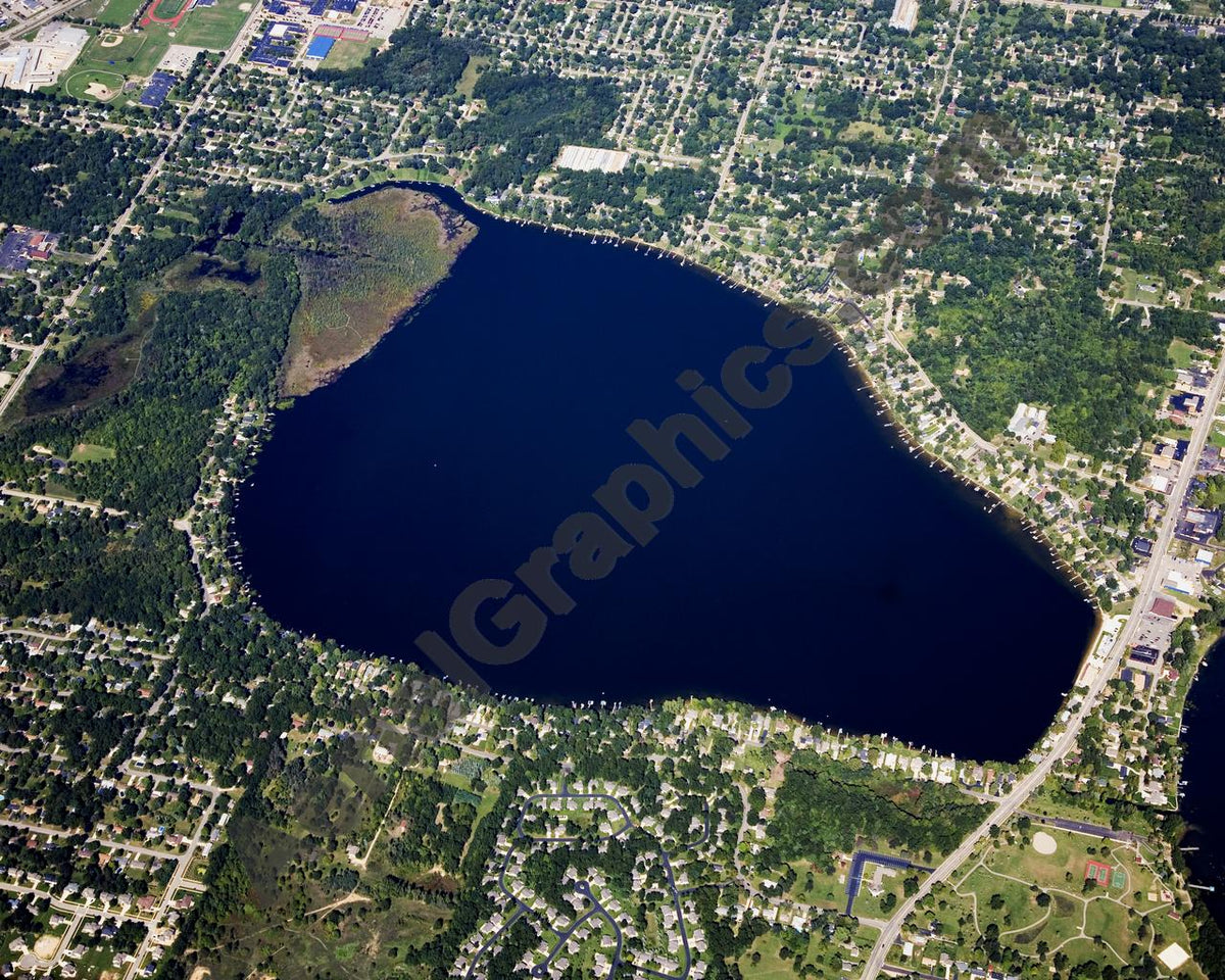 Aerial image of [5105] West Lake in Kalamazoo, MI with No frame