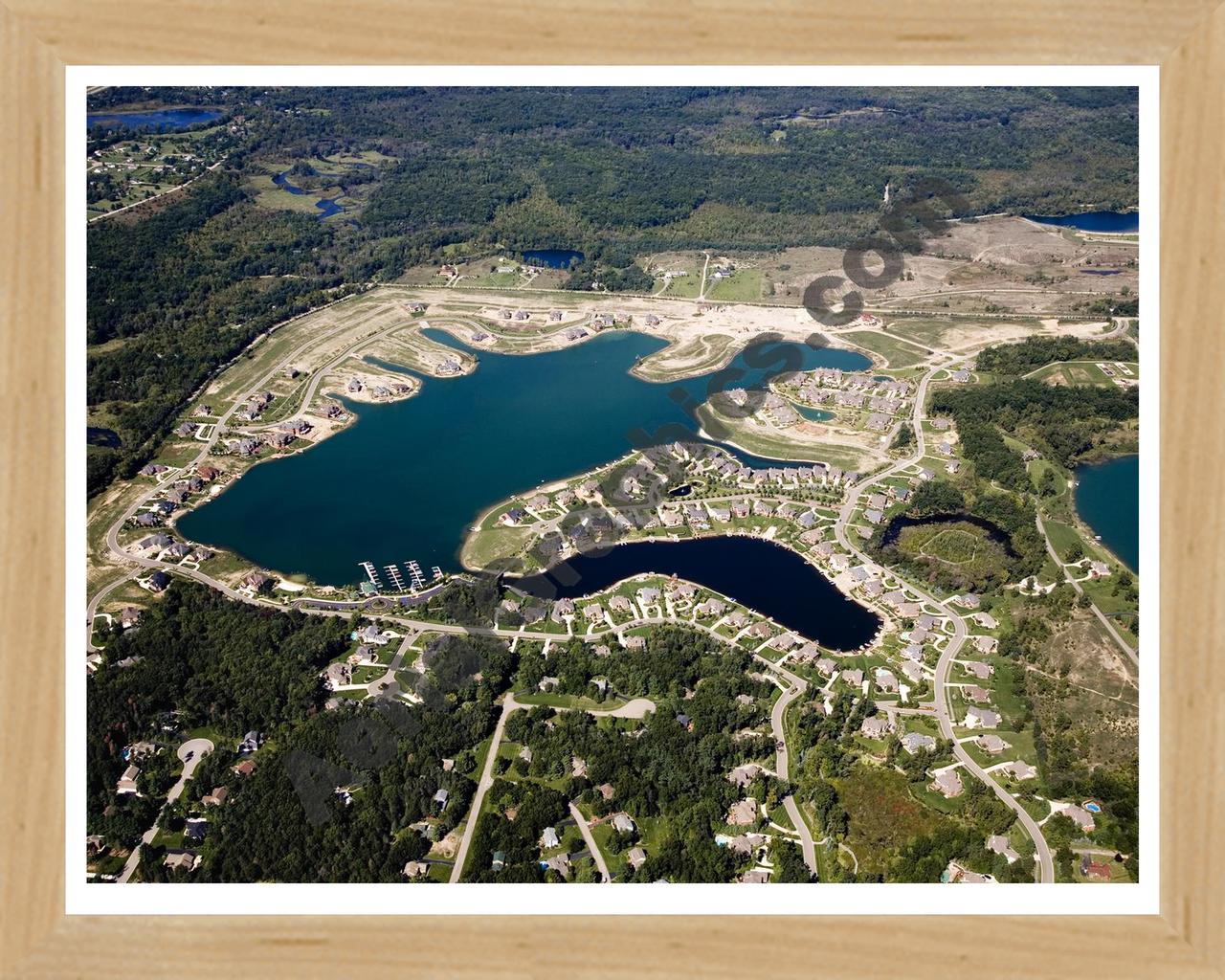 Aerial image of [5122] Hidden Lake in Livingston, MI with Natural Wood frame