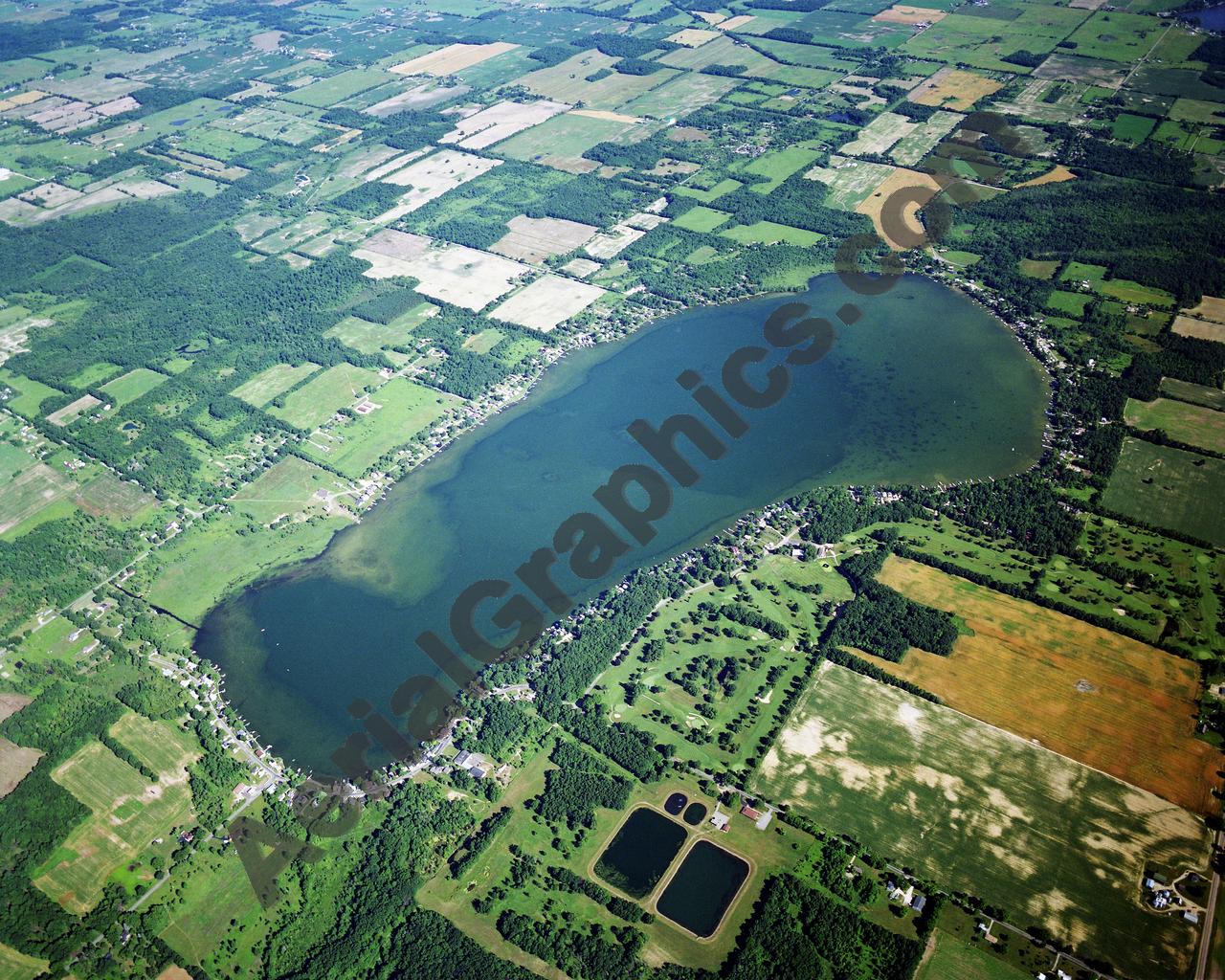 Aerial image of [5476] Duck Lake in Calhoun, MI with No frame