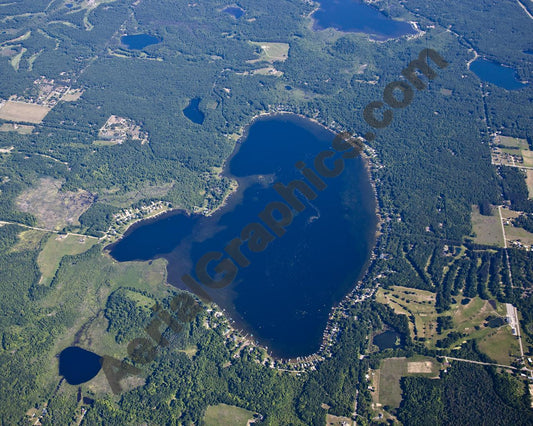 Aerial image of [5500] Whitefish Lake in Montcalm, MI with No frame