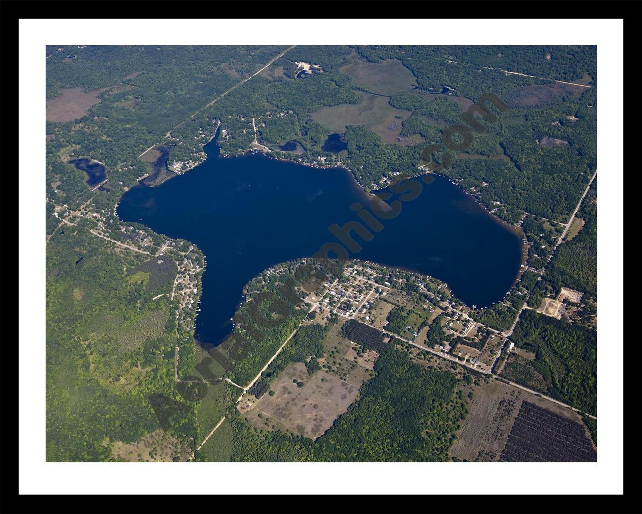 Aerial image of [5513] Eight Point Lake in Clare, MI with Black Metal frame