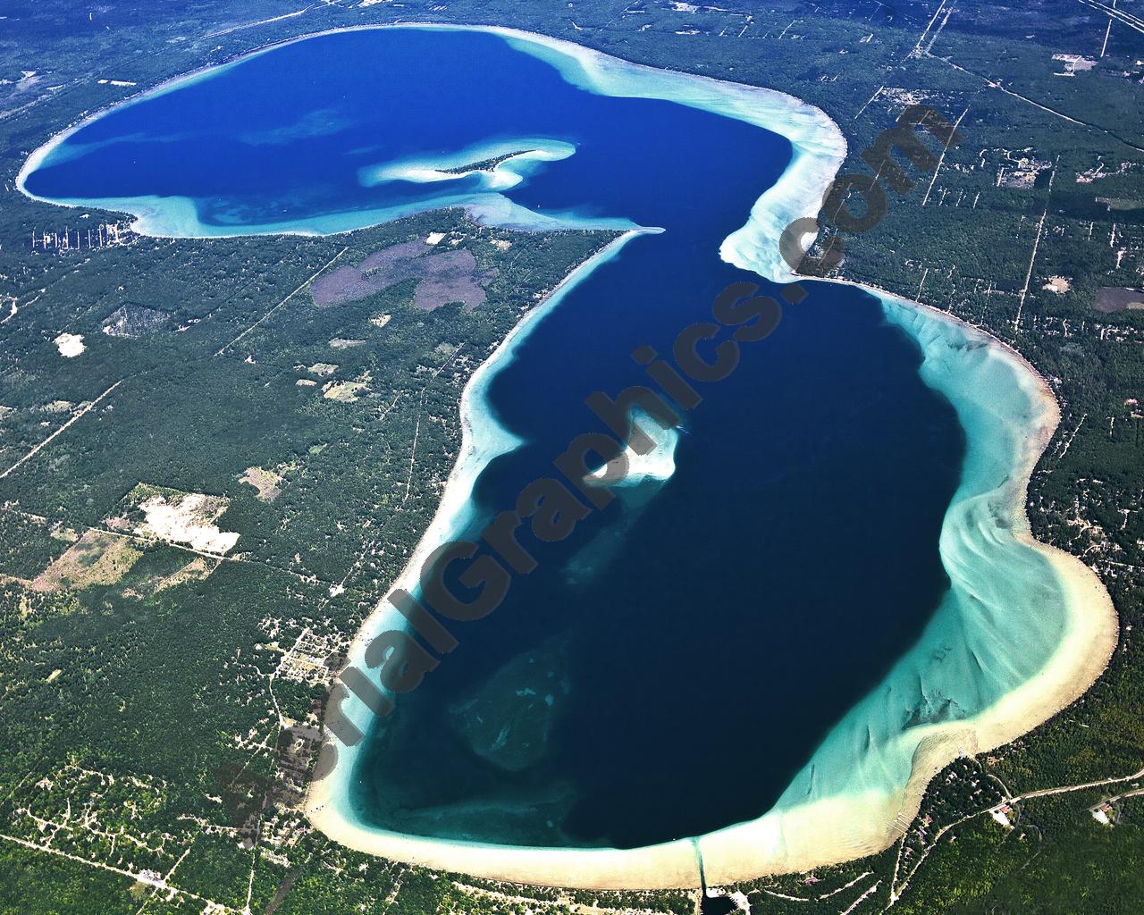 Aerial image of [5521] Higgins (Looking North) in Roscommon, MI with Canvas Wrap frame