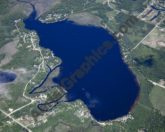 Aerial image of [5530] South Dease Lake in Ogemaw, MI with No frame
