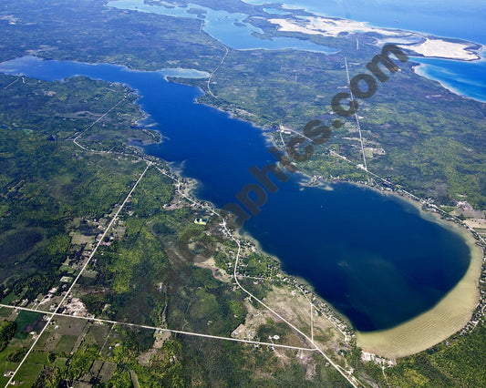 Aerial image of [5551] Long Lake with No frame