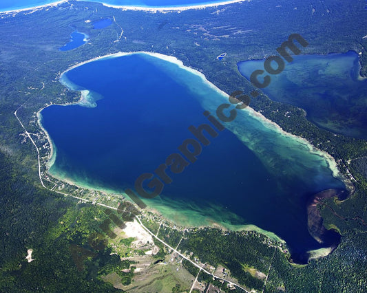 Aerial image of [5596] Platte Lake in Benzie, MI with No frame