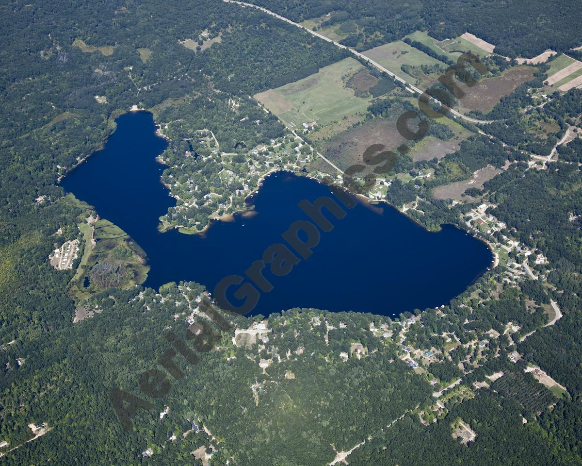 Aerial image of [5618] Diamond Lake in Newaygo, MI with No frame