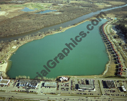 Aerial image of [5621] Versluis Lake in Kent, MI with No frame