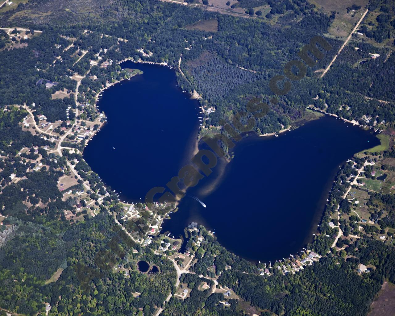 Aerial image of [5629] Pratt Lake in Gladwin, MI with Canvas Wrap frame