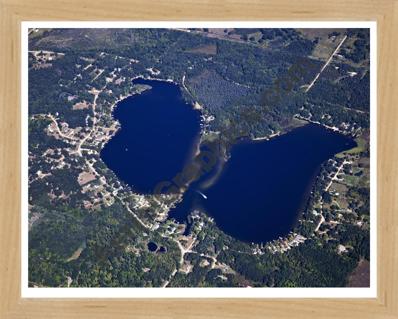 Aerial image of [5629] Pratt Lake in Gladwin, MI with Natural Wood frame