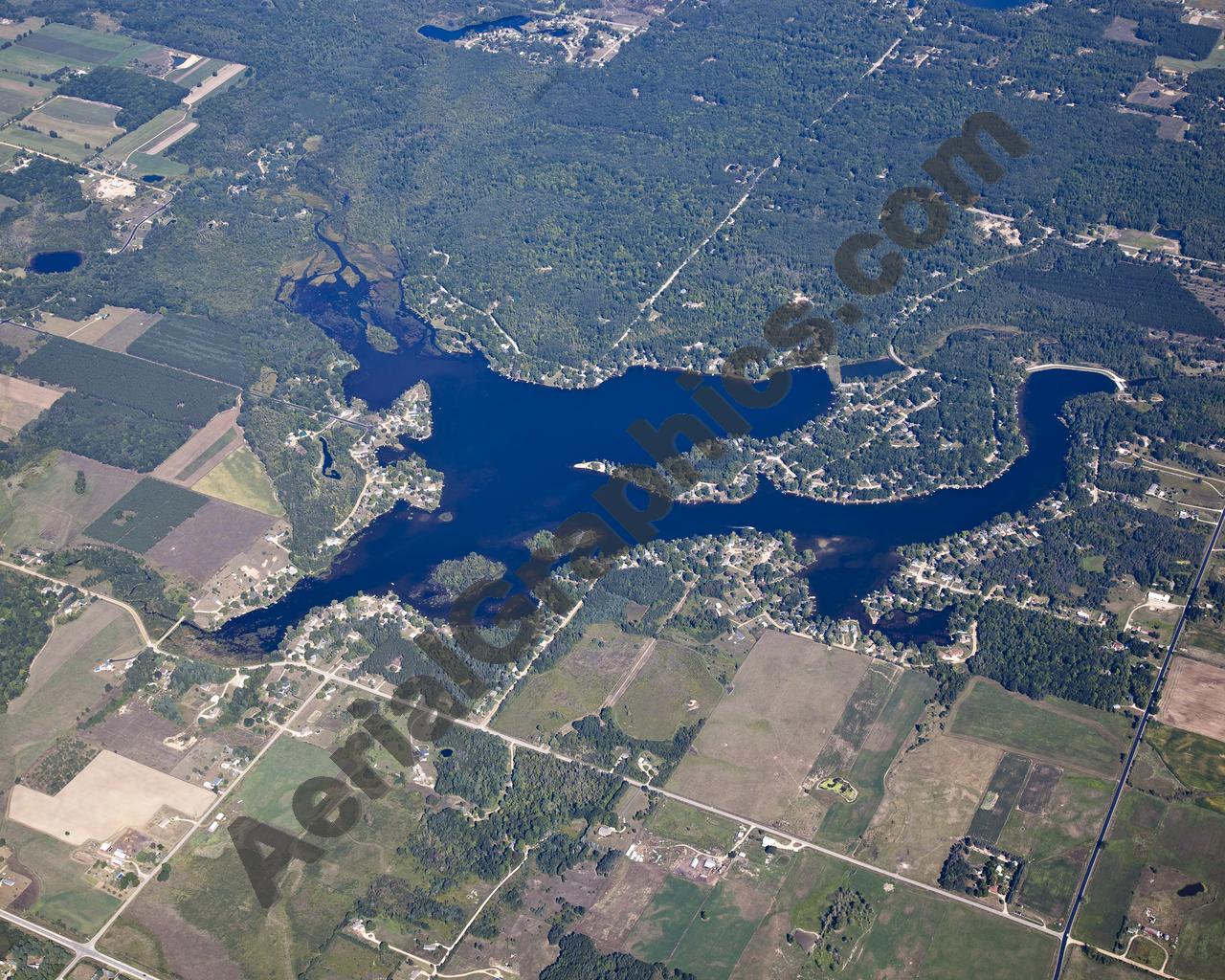 Aerial image of [5631] Wiggins Lake in Gladwin, MI with No frame