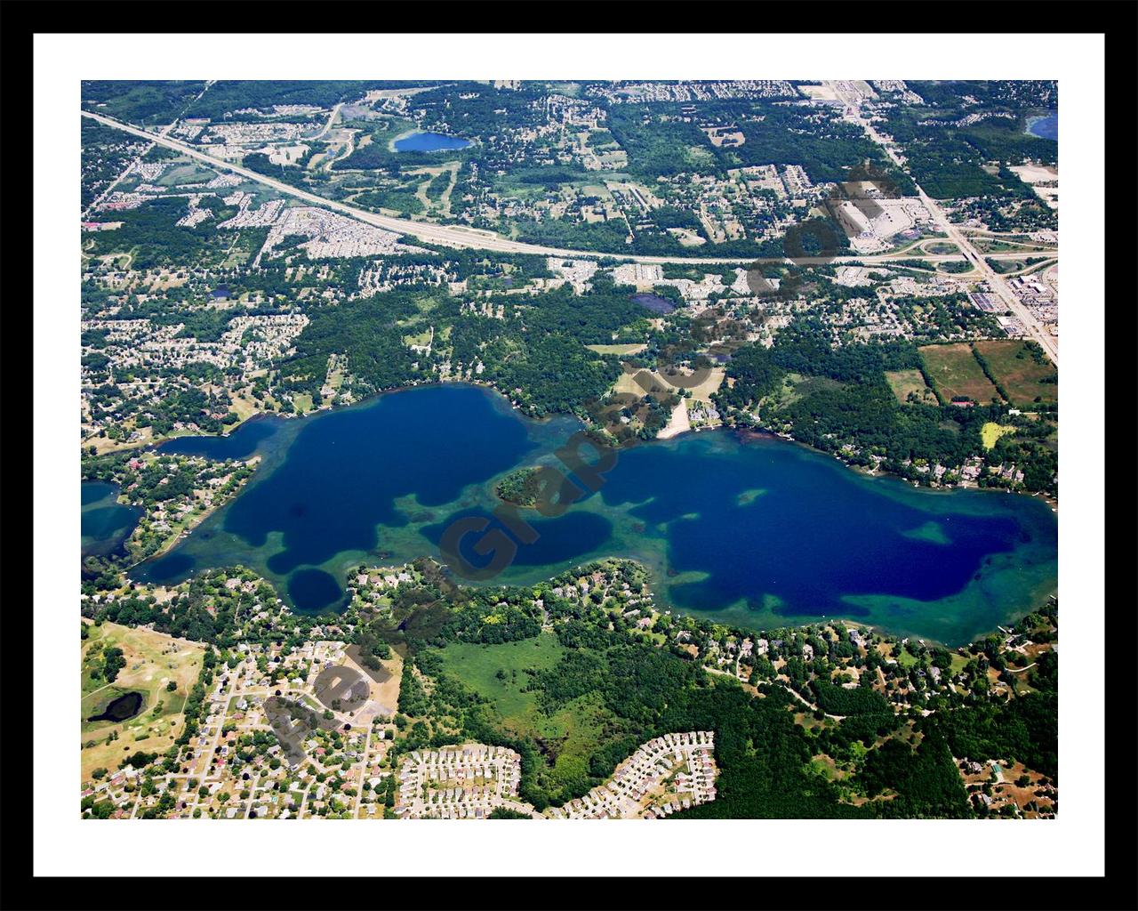 Aerial image of [5671] Lake Angelus in Oakland, MI with Black Metal frame