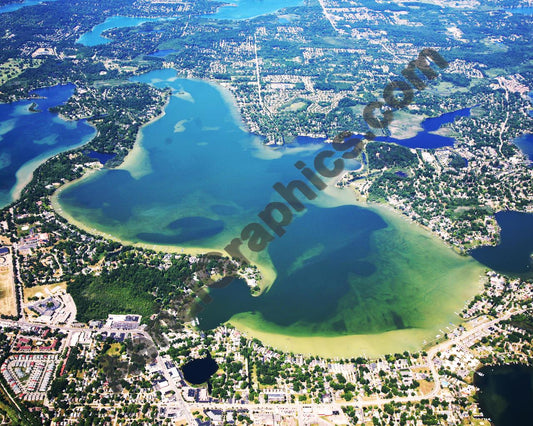 Aerial image of [5673] Cass Lake in Oakland, MI with No frame