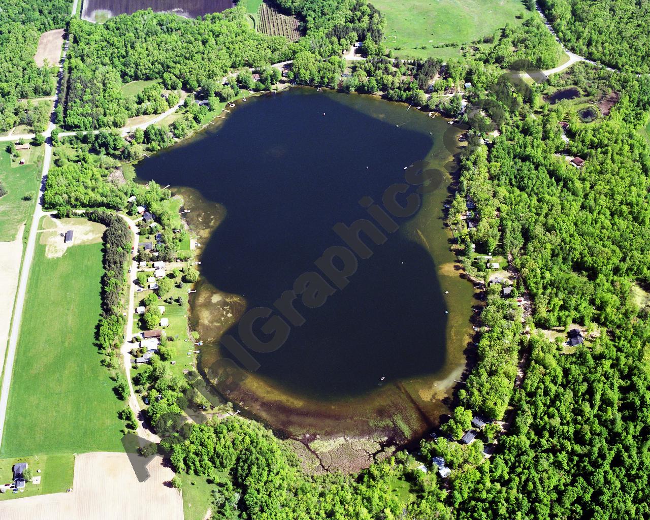 Aerial image of [5764] Englewright Lake in Newaygo, MI with No frame